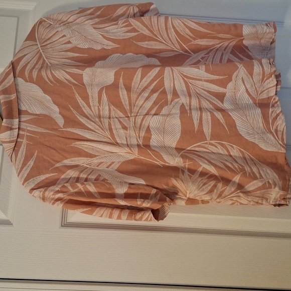 Tahari Peach and White Leaf Print Sleepwear Set - Picture 11 of 11